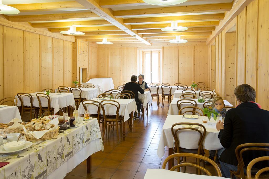 Auberge De L'Hospice Bourg-Saint-Pierre Exterior foto