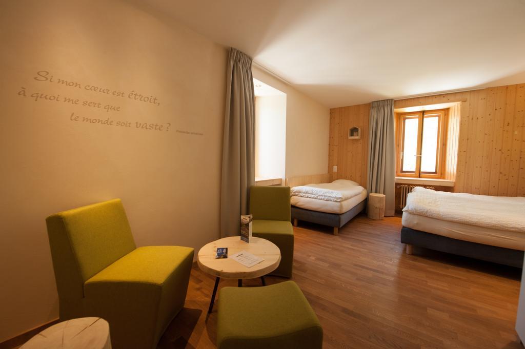 Auberge De L'Hospice Bourg-Saint-Pierre Habitación foto